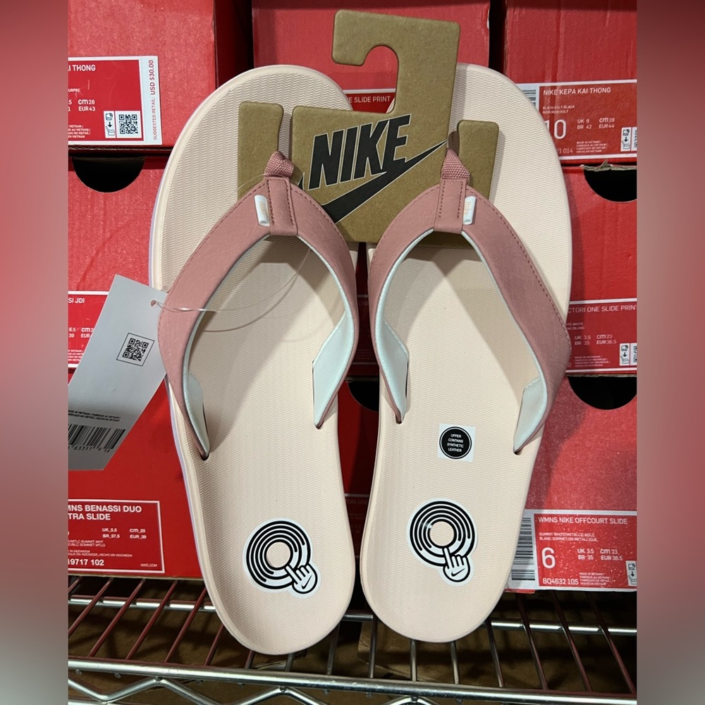 Nike Women's Bella Kai Thong Sz 11